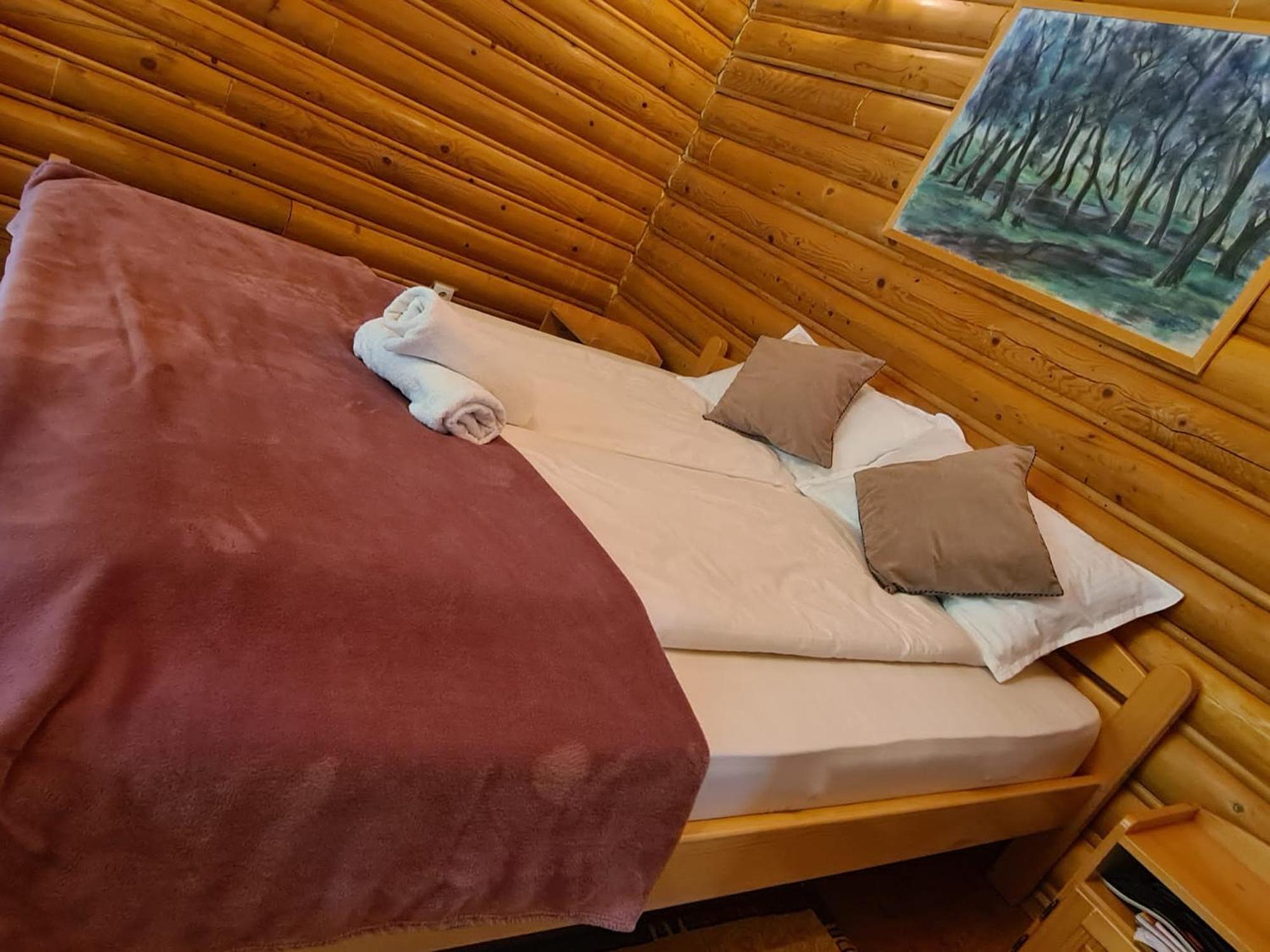 Lucky Roenk Vendeghaz Otel Vilcele  Oda fotoğraf